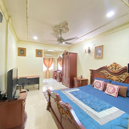 Nenda Homestay Kampong Baharu Cheras Batu Sa-Belas Esterno foto