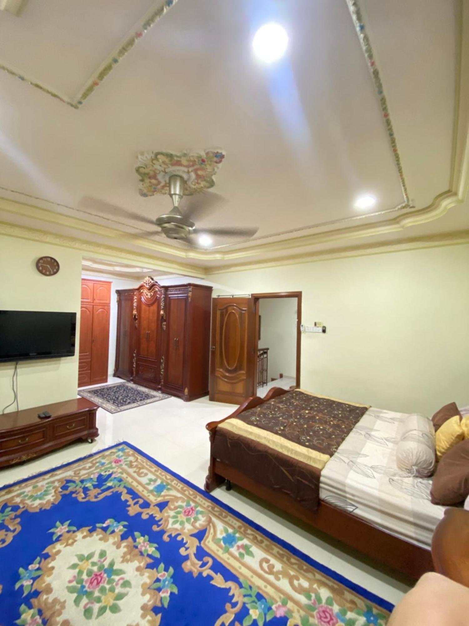 Nenda Homestay Kampong Baharu Cheras Batu Sa-Belas Esterno foto